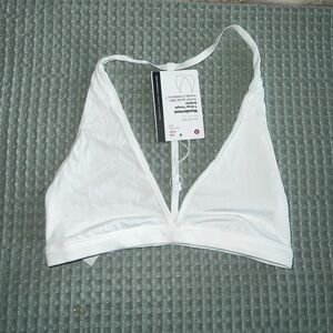 NWT Lululemon Wundermost T-Strap Triangle Bralette
Size 8